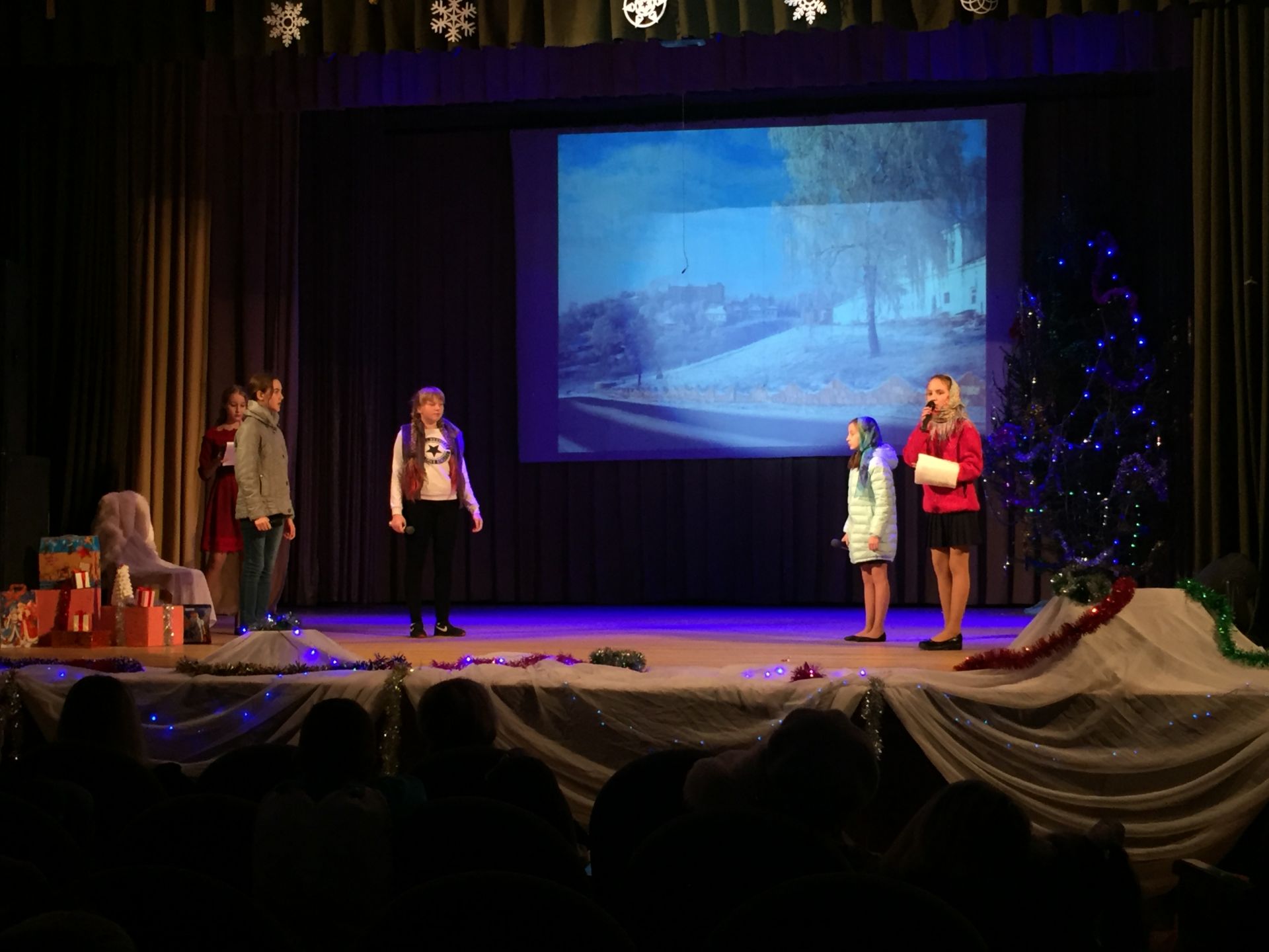 Воспитанники воскресной школы показали рождественский спектакль в Мамадыше