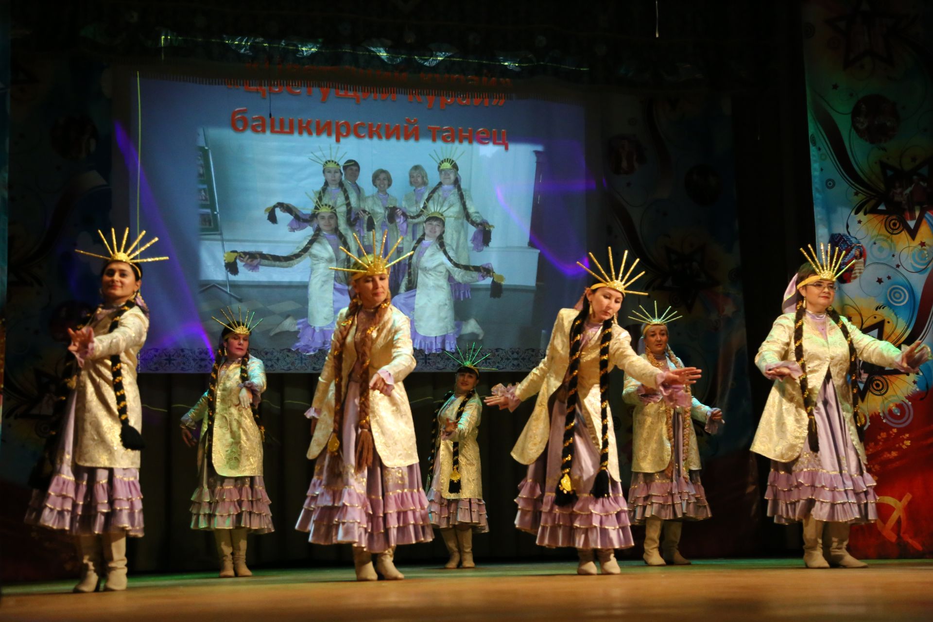 В Мамадыше состоялось первое представление в рамках нового сезона фестиваля "Звездопад 18-19". Фоторепортаж