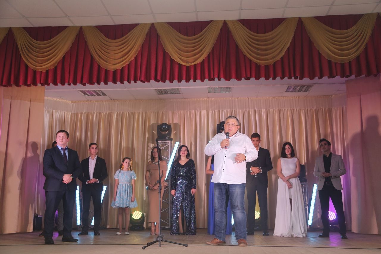 Концерт выпускников фестиваля "Созвездие" - "Йолдызлык" в Мамадыше: как это было