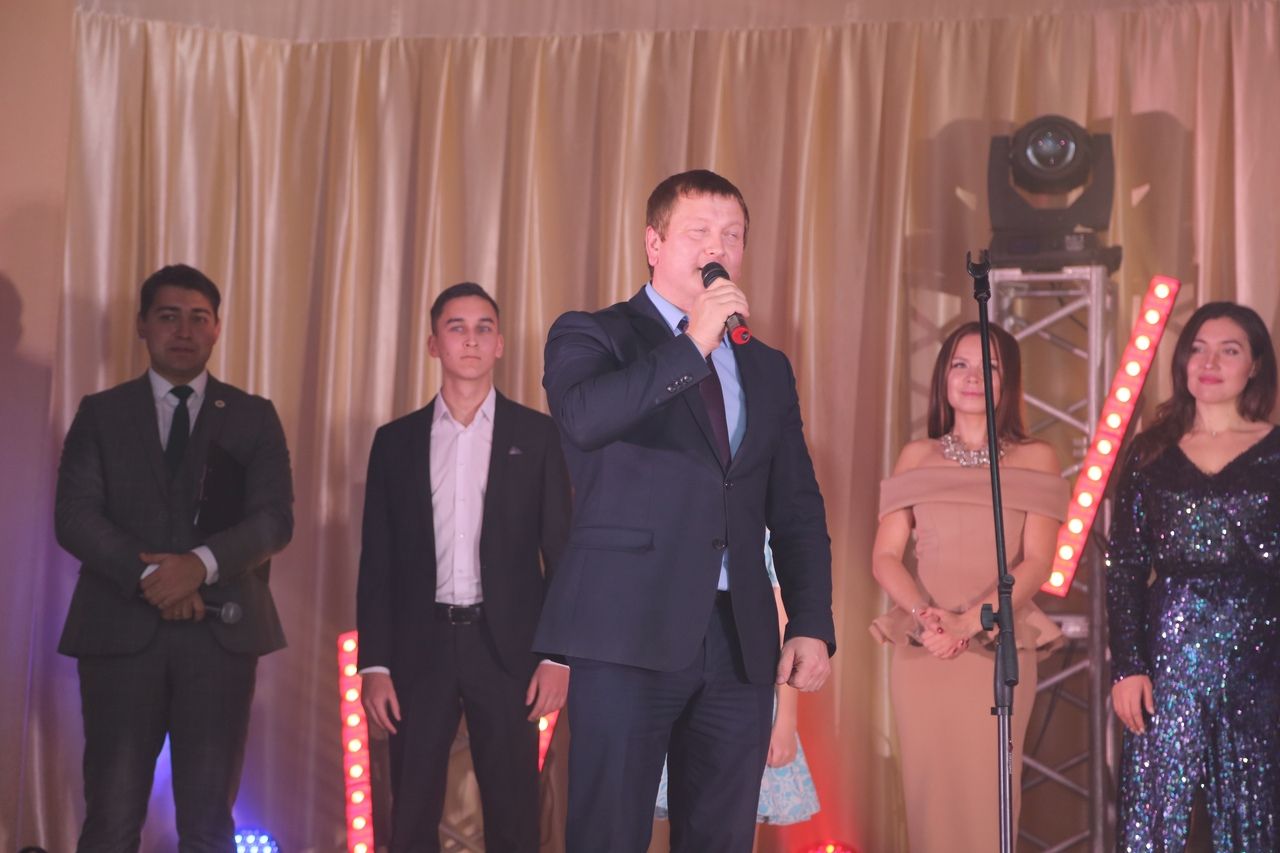 Концерт выпускников фестиваля "Созвездие" - "Йолдызлык" в Мамадыше: как это было