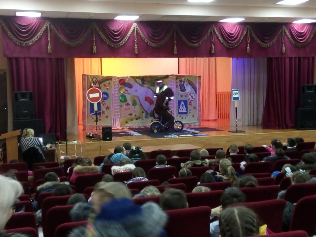 Спектакль "Приключение в городе Н" показали в Мамадыше