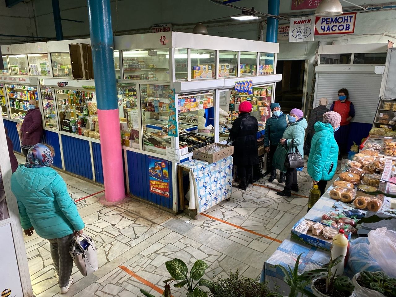 В Мамадыше на продавца составили протокол за неправильно надетую маску