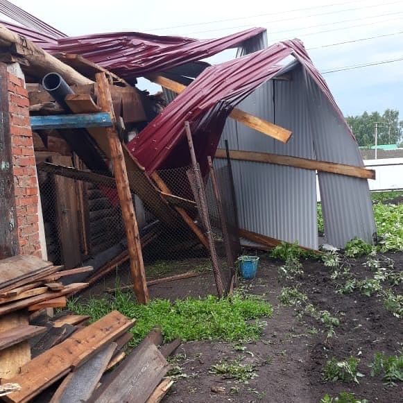 Одну мамадышскую деревню затопило, в другой – унесло крыши с домов