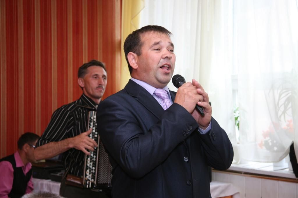 Валерий Шрыков: И пою, и работаю
