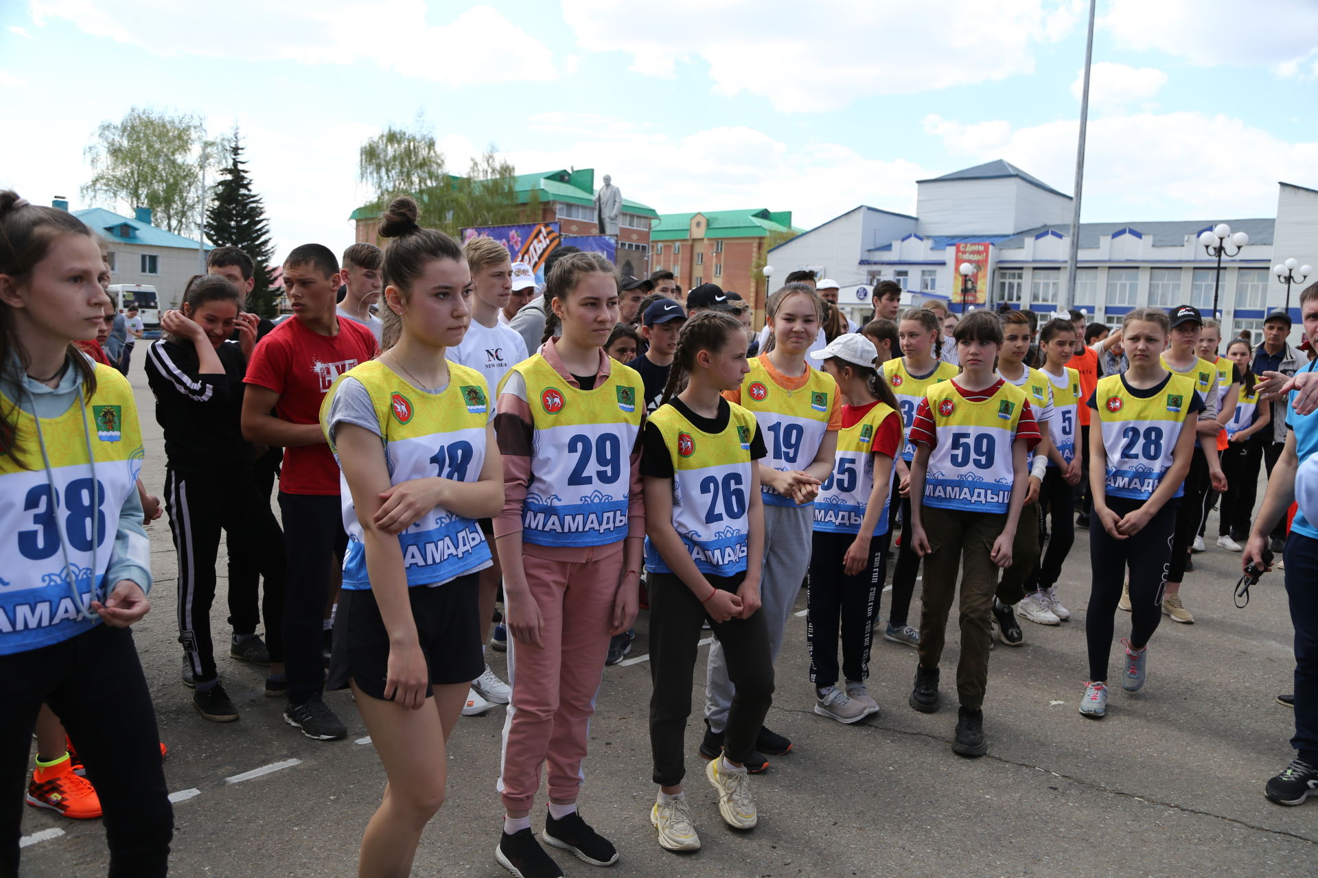 В Мамадыше прошла легкоатлетическая эстафета, посвященная Дню Победы