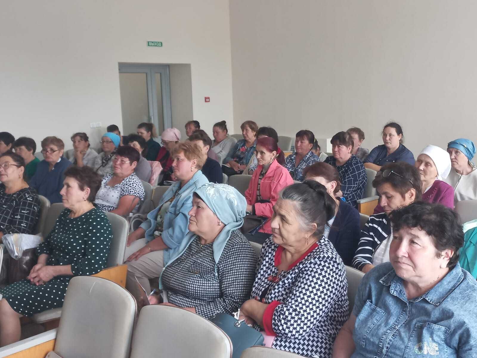 В ГАУЗ «Мамадышская ЦРБ» прошло совещание медработников ФАПов и врачебных амбулаторий района