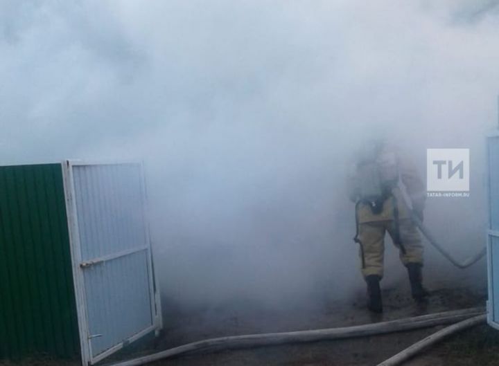 Пожилые супруги обгорели при пожаре в своем доме в Татарстане. Фото