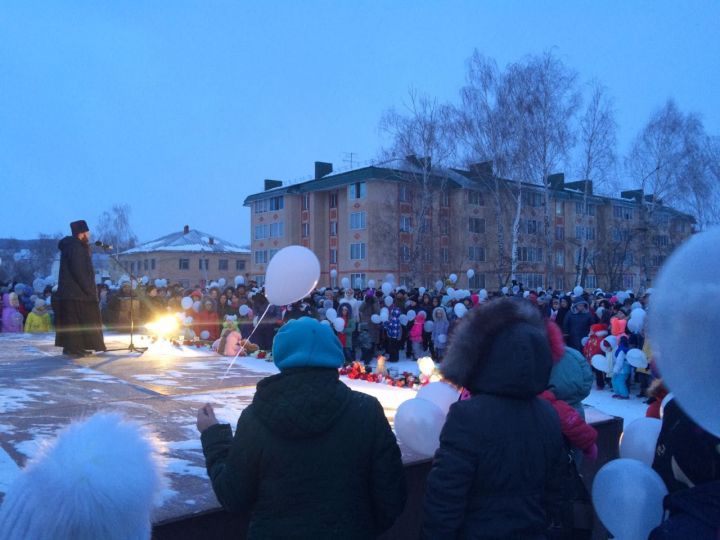 Мамадышцы почтили память погибших в Кемерово