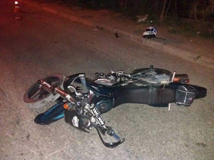 В Мамадыше «бесправный» мотоциклист после аварии отправился в больницу