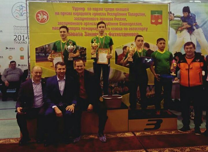Мамадышские борцы привезли медали с республиканского турнира на призы народного артиста Татарстана Салавата Фатхетдинова