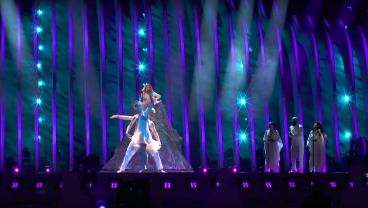 Видео: на сцене «Евровидения» в Лиссабоне впервые спела Юлия Самойлова