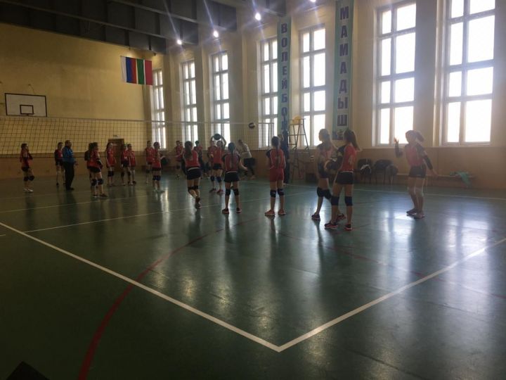 Мамадыш принял сильнейших волейболисток Татарстана