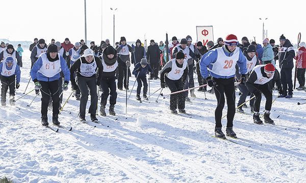 В Мамадыше прошли соревнования на «Кубок лидера Молодой Гвардии» по лыжным гонкам