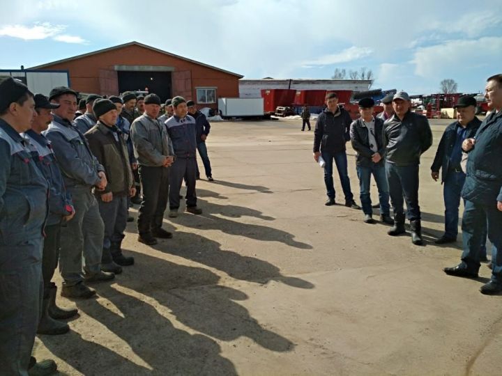 Специальная комиссия Министерства проверила хозяйства района на готовность к проведению весенне-полевых работ