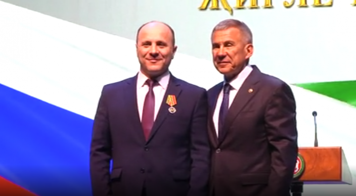 Помощник главы Мамадышского муниципального района по вопросам противодействия коррупции Олег Рылов был награжден медалью Президента Республики Татарстан