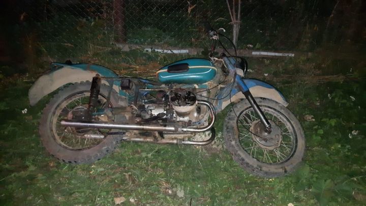 Трое мамадышских подростков разбились на мотоцикле