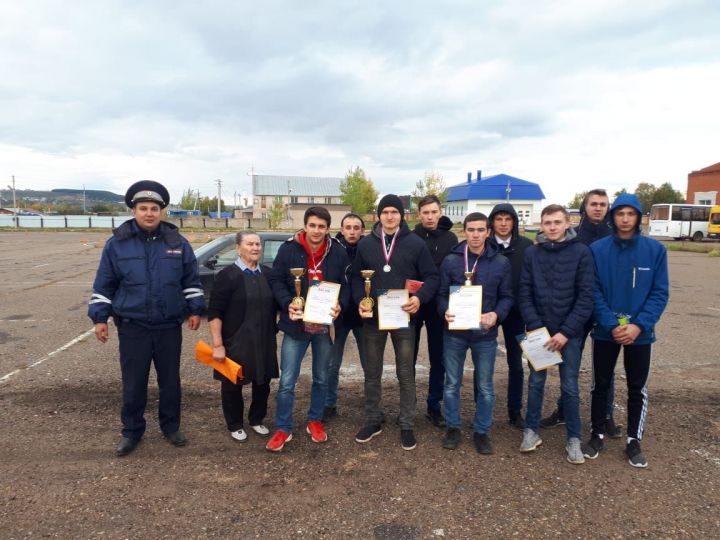 Мамадышские студенты-автомобилисты сдали «Автосессию – 2019»