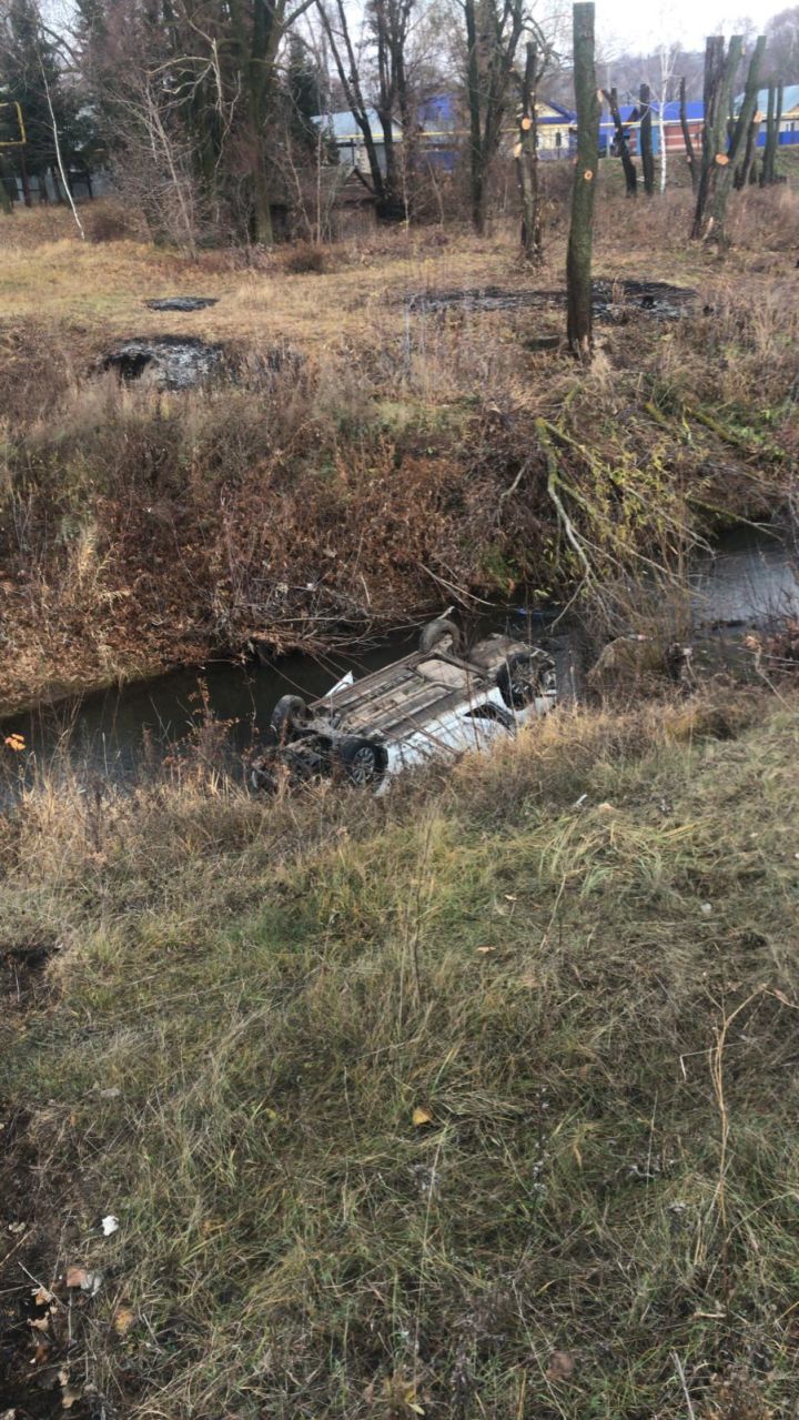 В Мамадыше автомобиль упал в реку