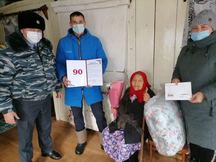 90-летний юбилей отметила жительница села Соколка Клавдия Павловна Зуева