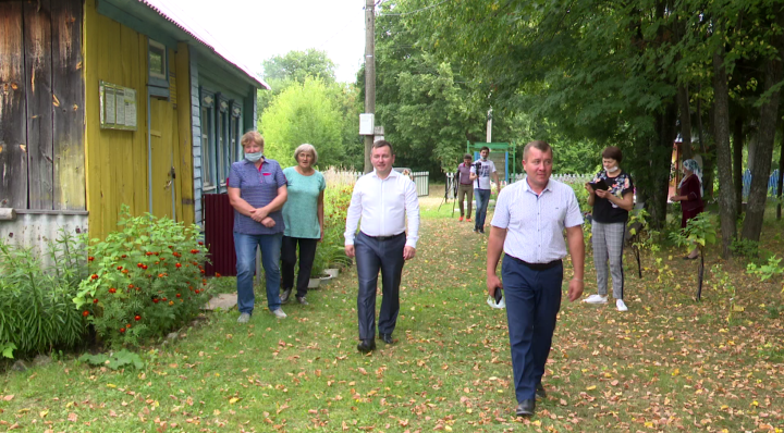 Депутат Совета Мамадышского района Дмитрий Флакс прибыл с рабочей поездкой в село Хасаншино