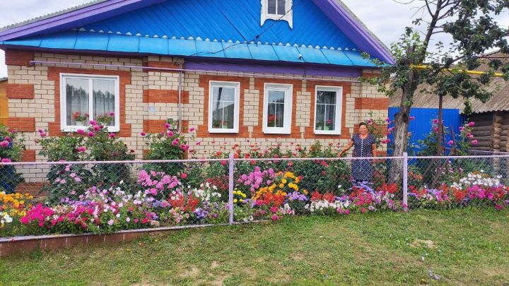 Как село Дюсьметьево превратился в цветучий сад