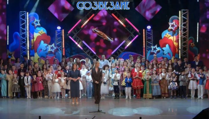 Мамадышские артисты на сцене казанского УНИКСа
