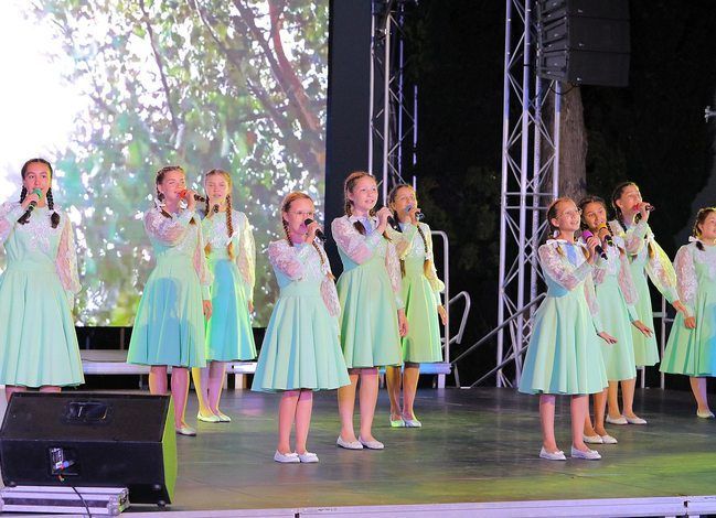 Мамадышский вокальный ансамбль в Крыму наградили золотой медалью