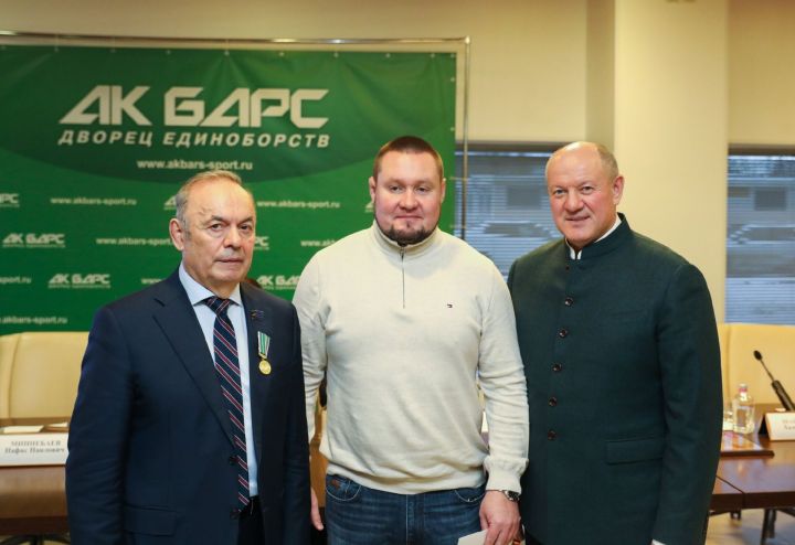 Заслуги мамадышских тренеров отметила Федерация спортивной борьбы Республики Татарстан
