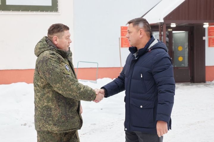 Депутат Госдумы от Татарстана Илья Вольфсон помог доставить дроны для бойцов из Мамадыша