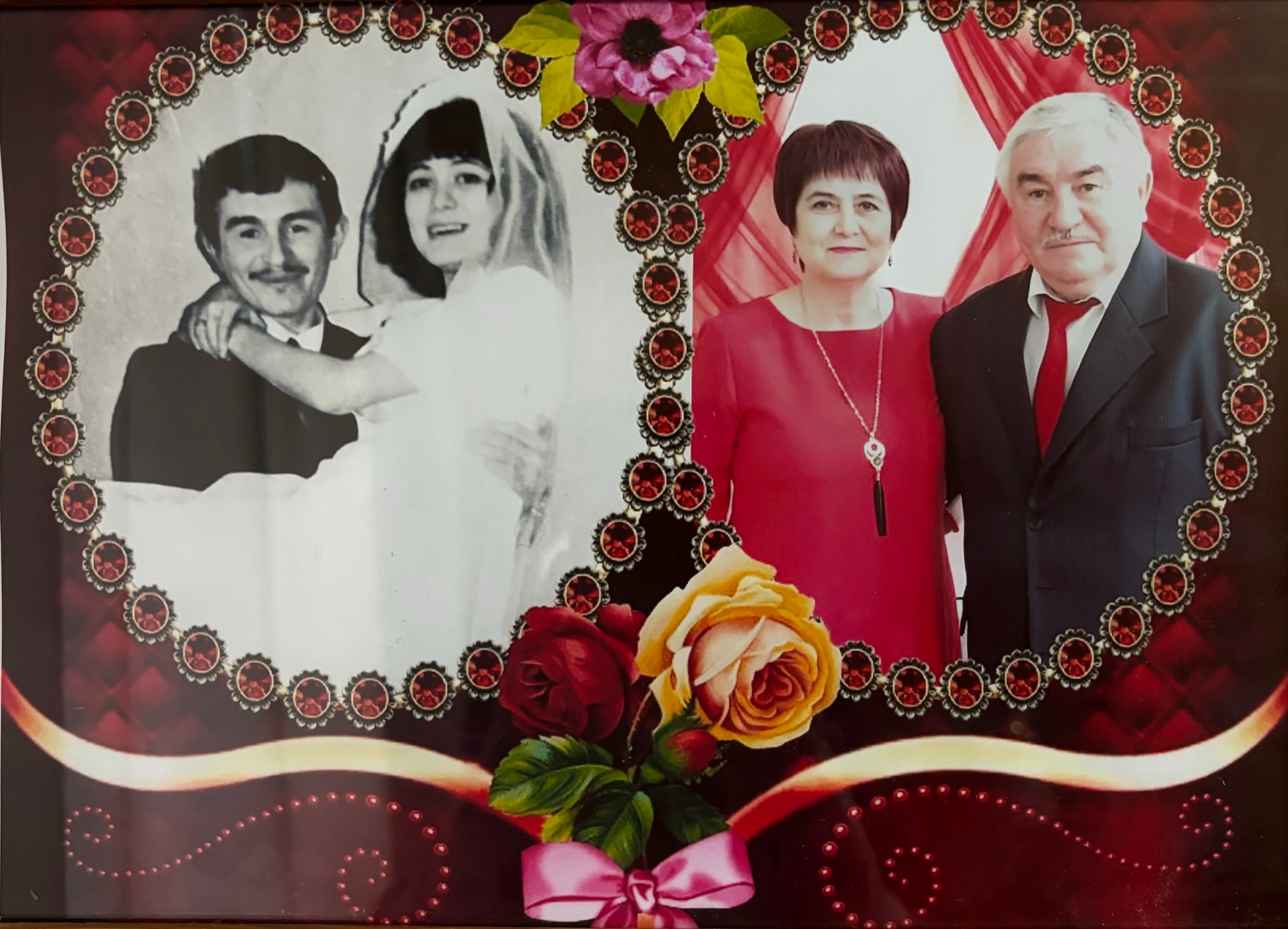 Их история началась 1 мая на железнодорожном вокзале. Случайное знакомство в поезде, долгий разговор, в котором они не успели наговориться, — и очарованный попутчик пригласил красавицу Разию на свидание. С тех пор они не расставались.