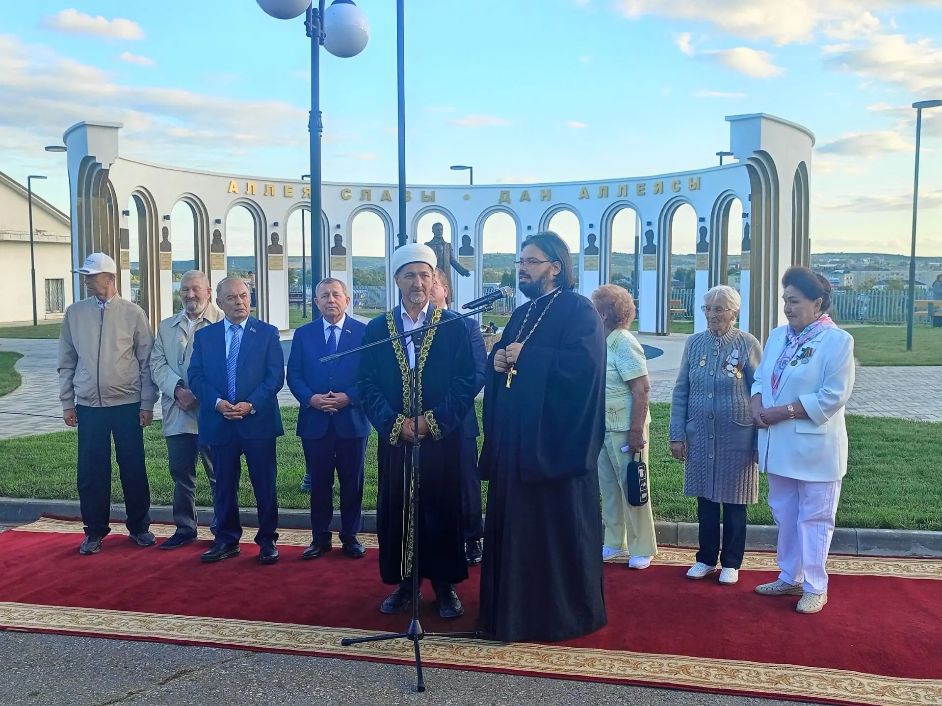 В день празднования 245-летия города Мамадыш в его историческом центре на улице Советской была торжественно открыта Аллея Славы