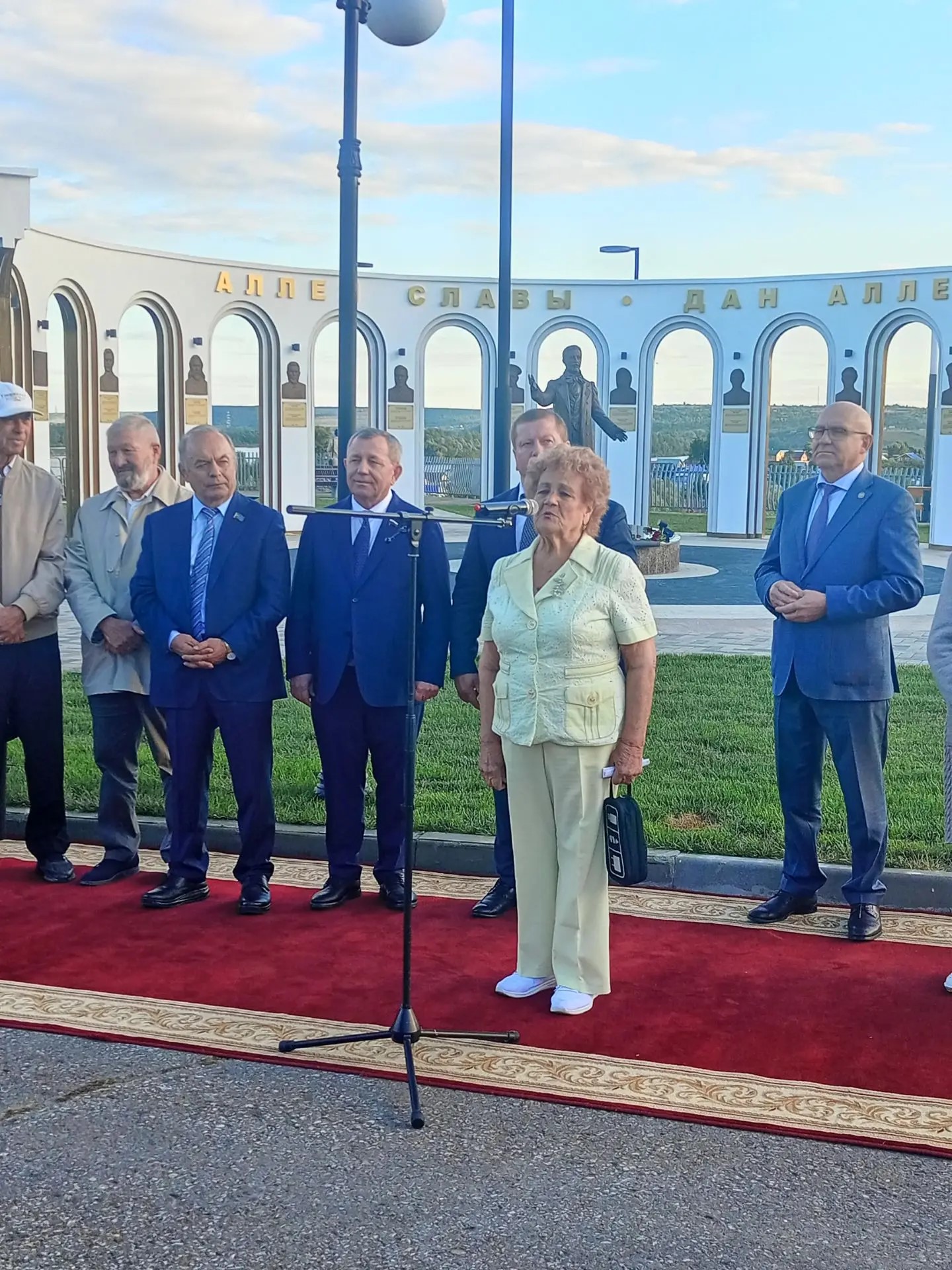 В день празднования 245-летия города Мамадыш в его историческом центре на улице Советской была торжественно открыта Аллея Славы