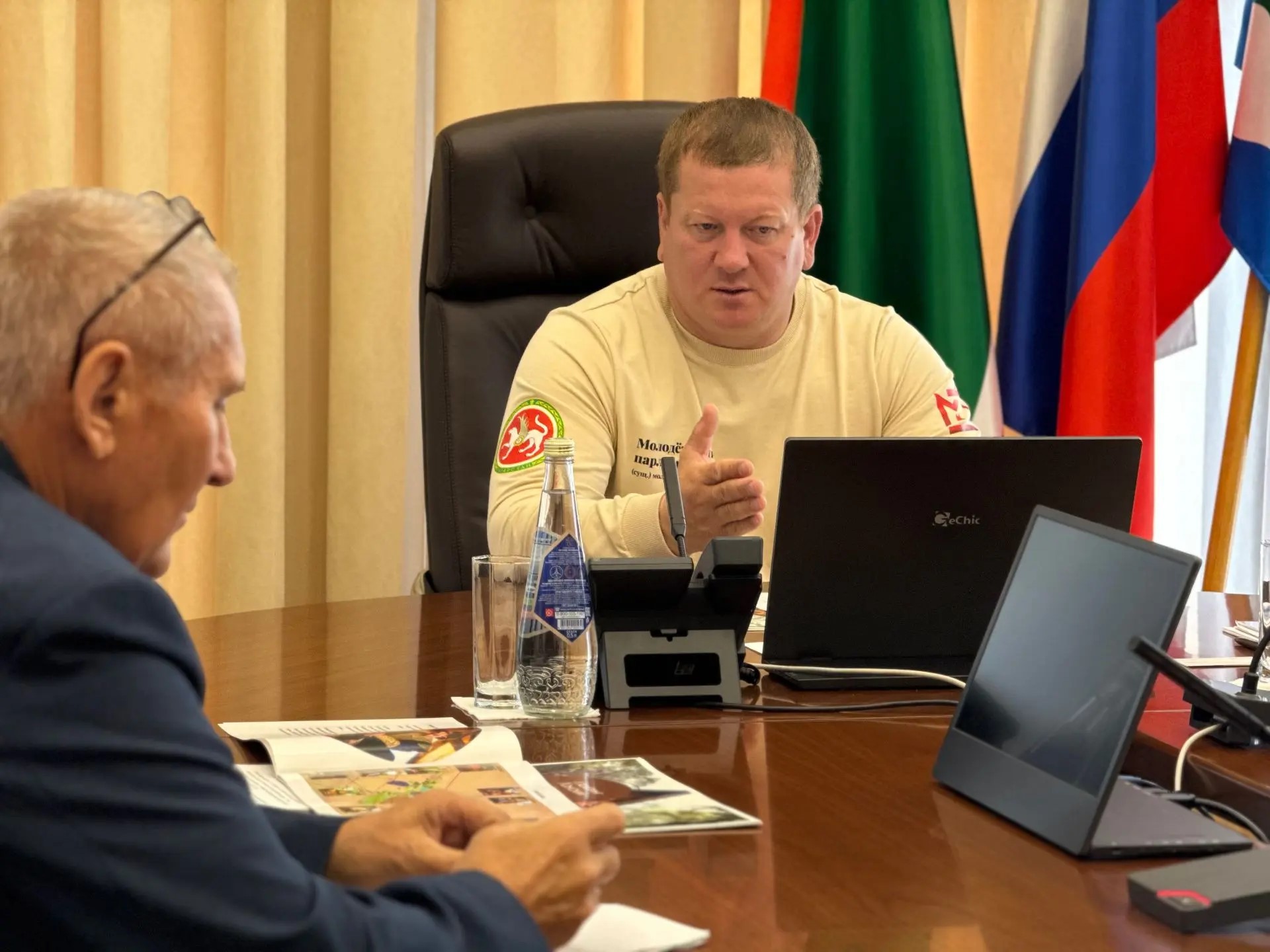 Глава района взял проект на сопровождение: инвесторам будет оказана необходимая помощь в оформлении документов и на всех этапах реализации. Вадим Никитин выразил уверенность, что этот объект станет новой точкой притяжения для гостей и жителей Мамадышского района.