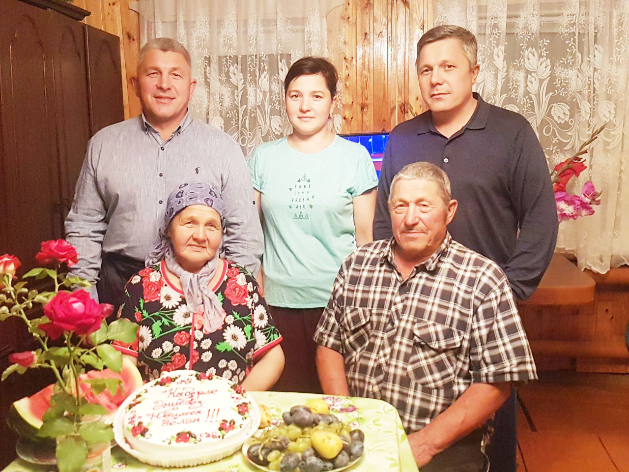 Сами делали добро другим и воспитали эти качества в детях