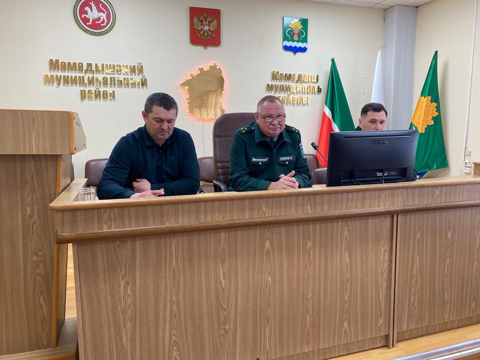 В администрации Мамадышского района обсудили вопрос сбора и вывоза мусора