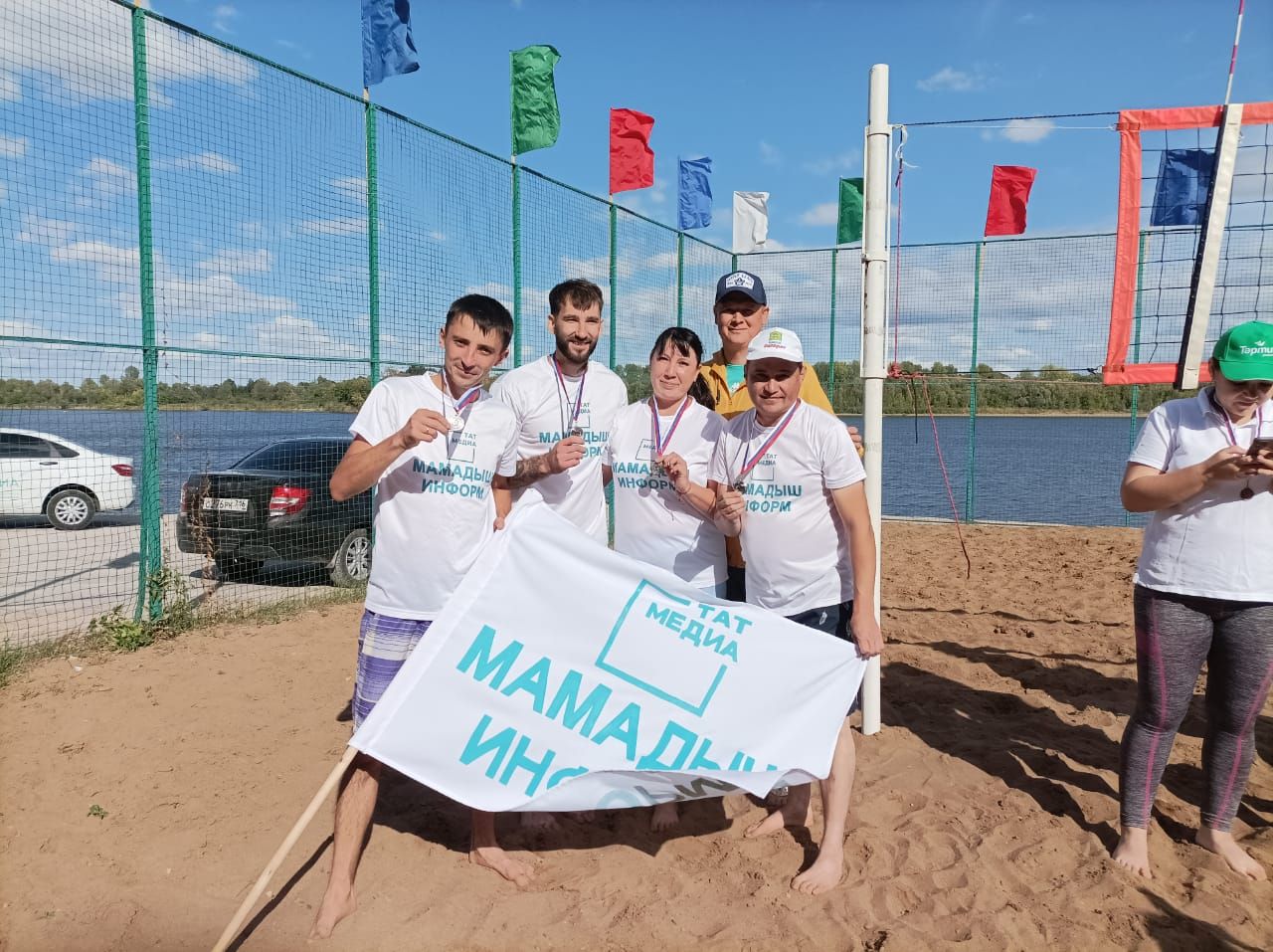Сотрудники «Мамадыш-информа» стали серебряными призерами турнира по волейболу