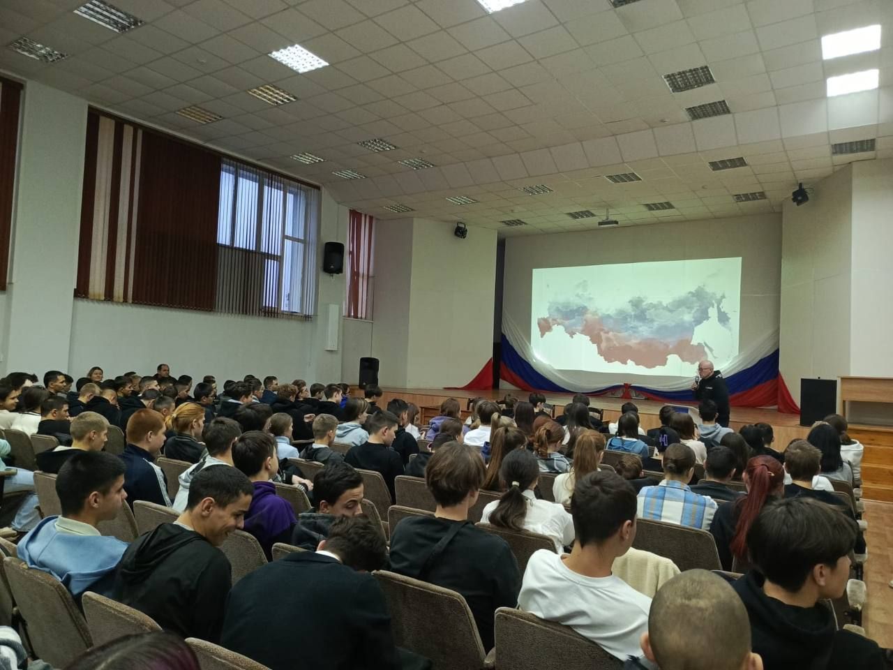 Студентам политехнического колледжа рассказали о профилактике алкоголизма
