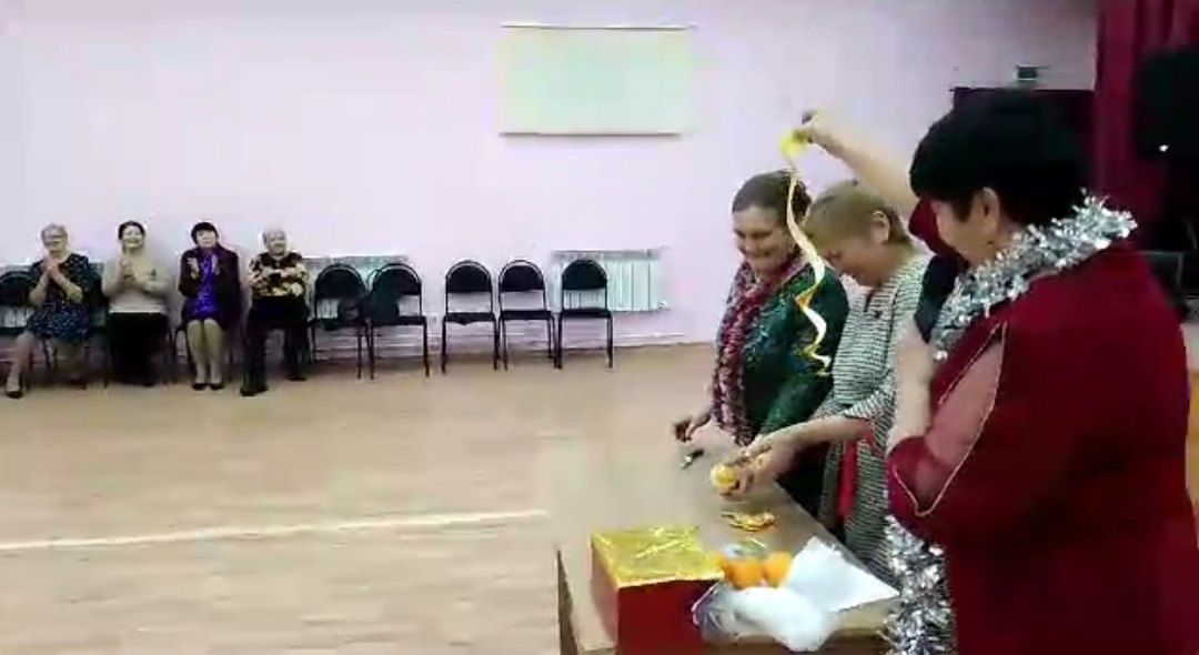 Программа «Встретим дружно Новый год!» собрала старшее поколение Мамадыша