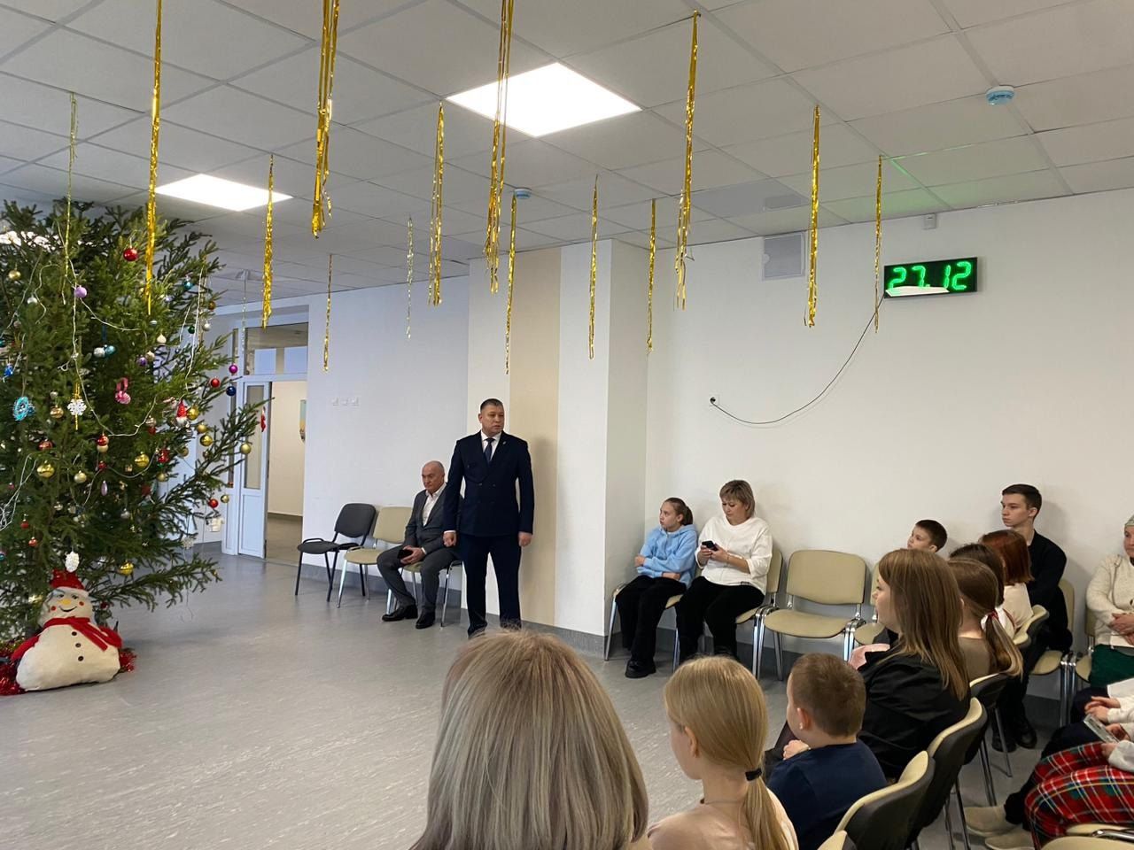 Новогодний праздник для детей участников СВО состоялся в центре образования