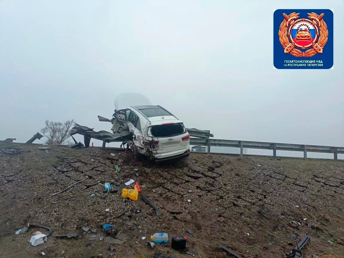 Влетел в ограждение и потерял ногу: на трассе М-7 произошло страшное ДТП