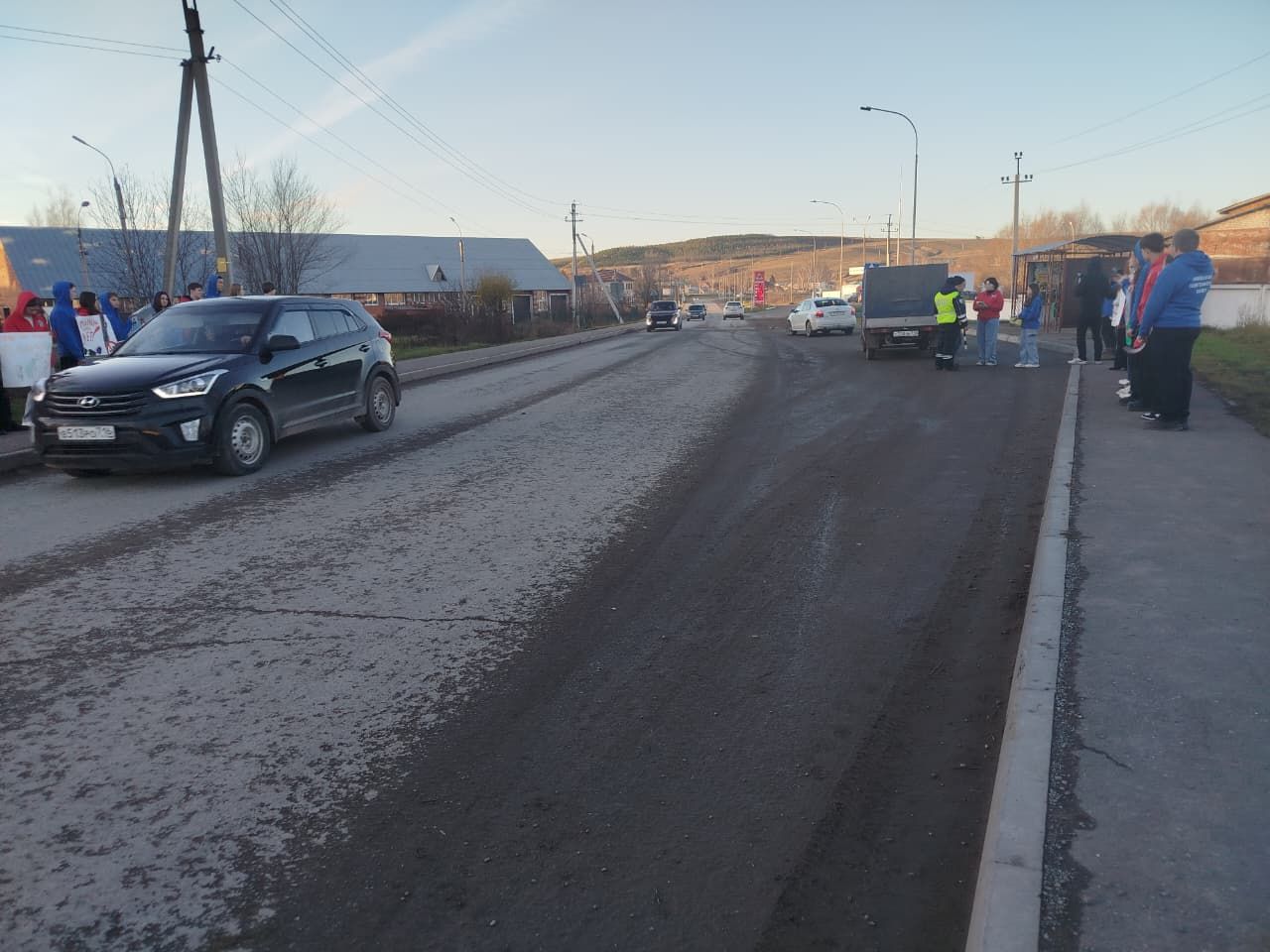 Мамадышские студенты и автоинспекторы провели акцию памяти жертв ДТП