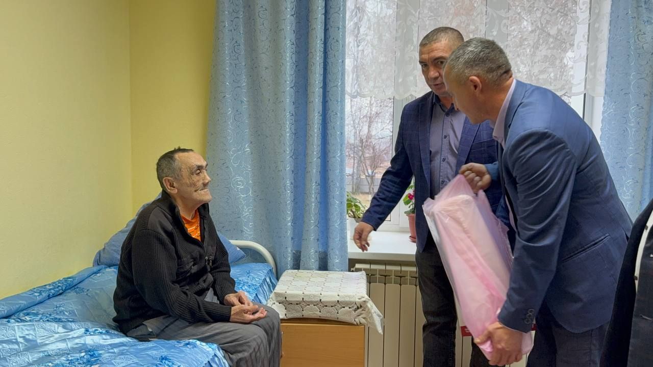 Депутат Госсовета РТ оказал помощь Мамадышскому дому престарелых