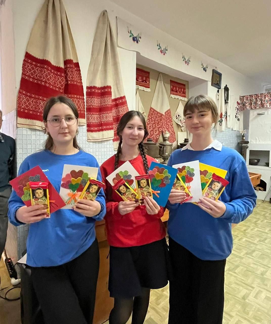 Ученики Таканышской школы присоединились к всероссийской акции «Мама Героя»