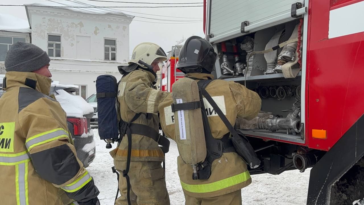 В Мамадыше провели пожарные учения в здании мировых судей