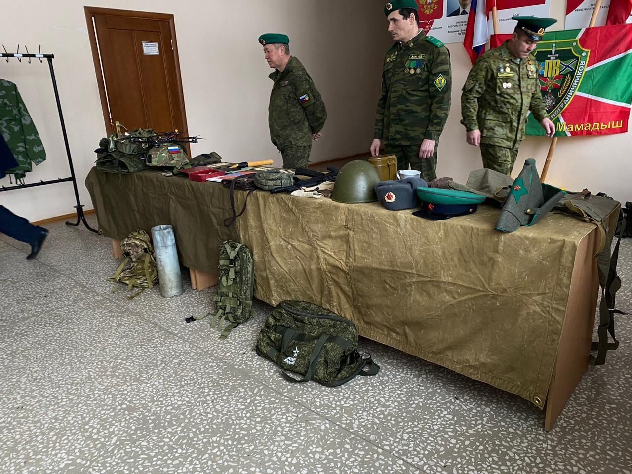 Учащиеся Олуязского лицея встретились с бойцом СВО