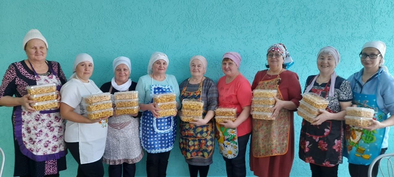 Женщины села Көек-Ерыкса приготовили чак-чак для бойцов СВО