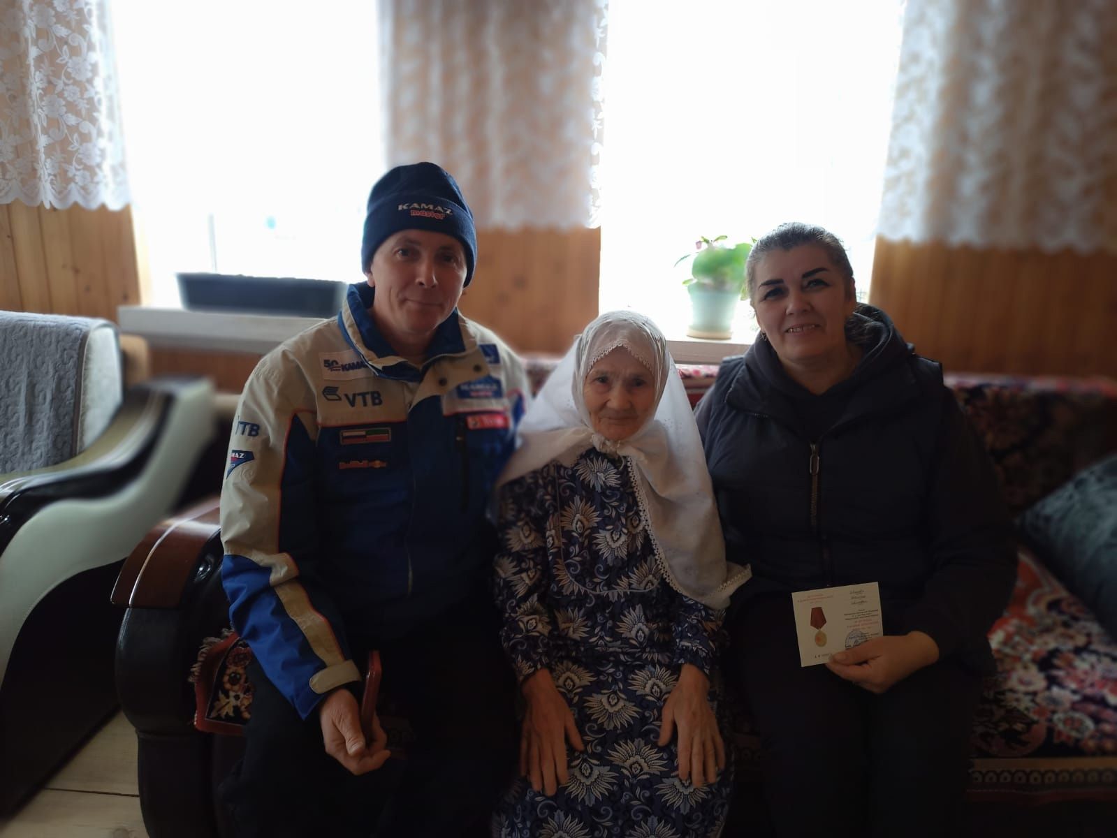 В Мамадышском районе состоялось вручение медалей к 80-летию Великой Победы