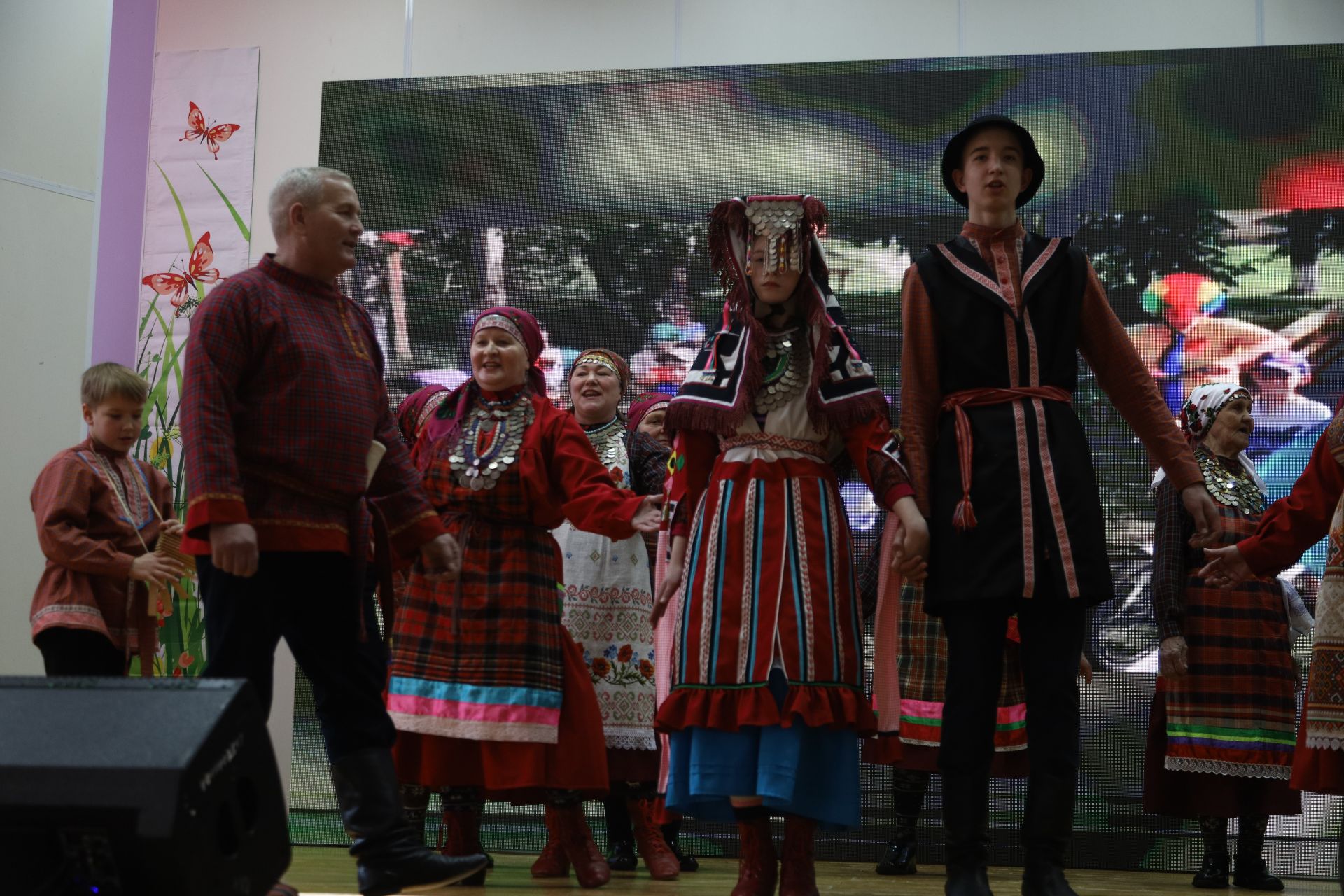 Семья Никитиных заняла первое место в зональном туре фестиваля родословной