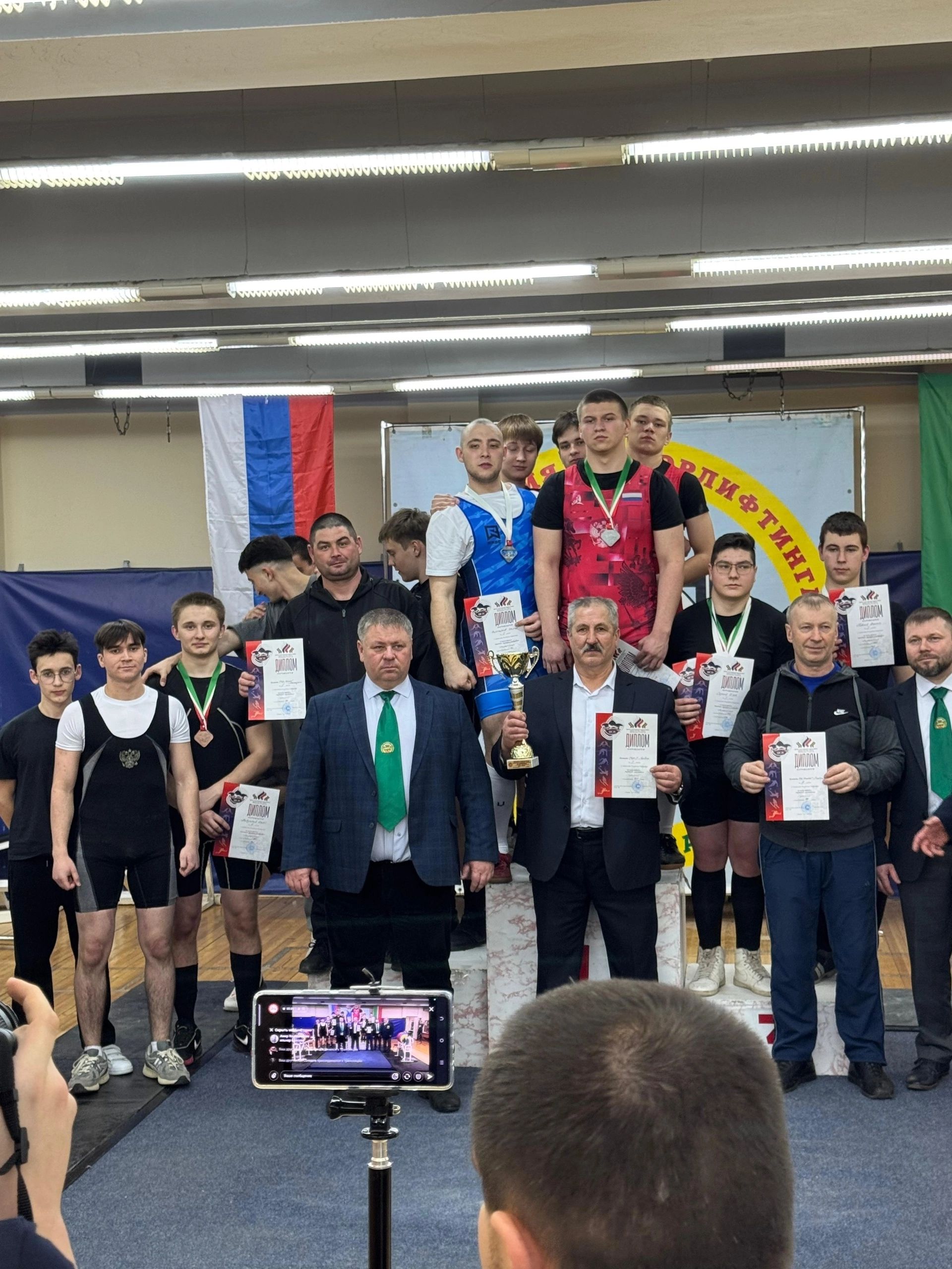 Спортсмены Мамадыша установили новые рекорды в Первенстве РТ по пауэрлифтингу