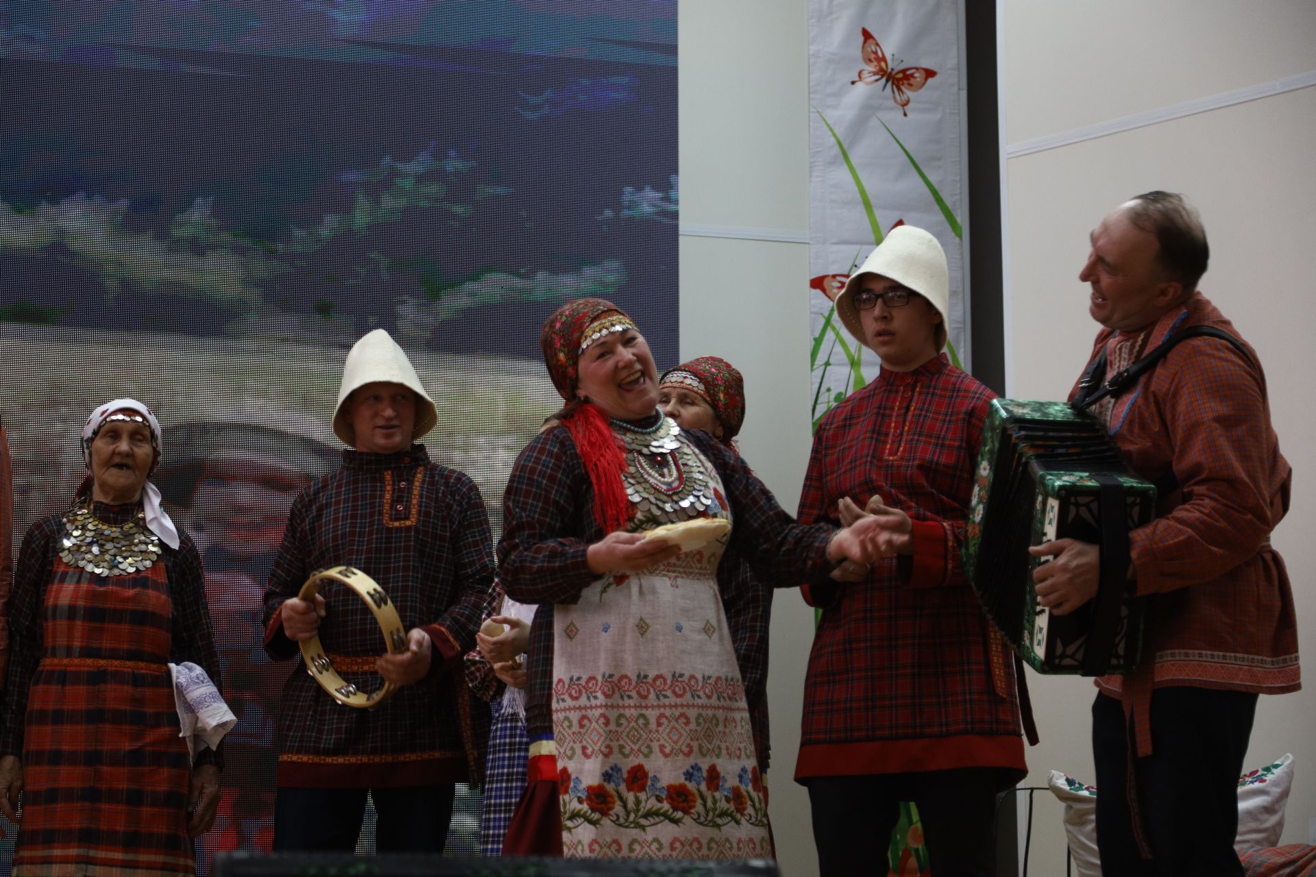 Семья Никитиных заняла первое место в зональном туре фестиваля родословной